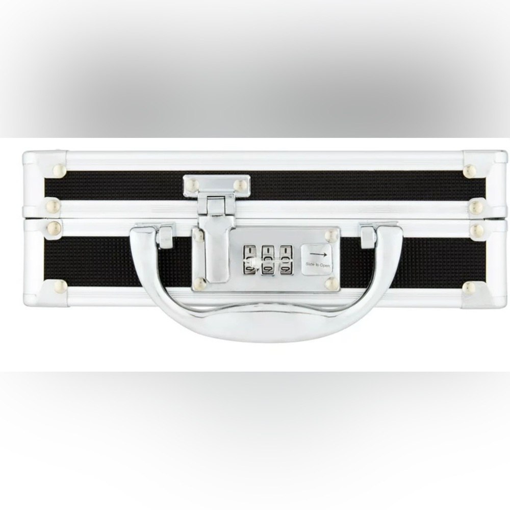 Vaultz Locking Case - Safe - Picture 3 of 6
